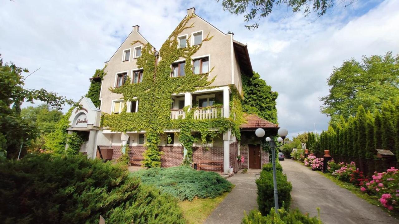 Goscirada Apartment Darlowo Bagian luar foto
